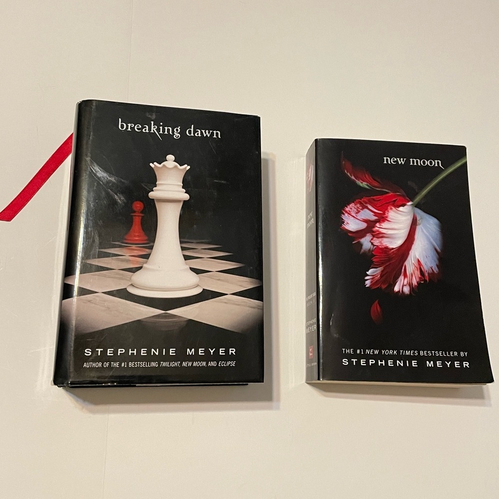 Bundle of 2 The Twilight Breaking Dawn / New Moon Hardcover First Edition